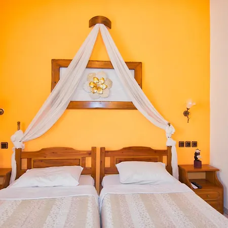 Naftilos Guest House 2*