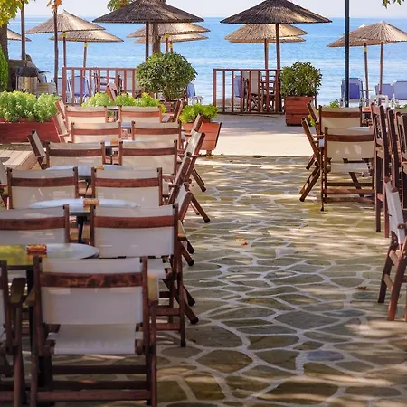 Naftilos Guest House 2*