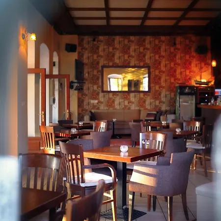 Naftilos Guest House 2*