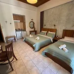 Naftilos Pensión 3*