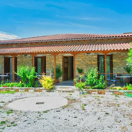 Naftilos Affittacamere 3*