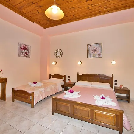 Affittacamere Naftilos 3*