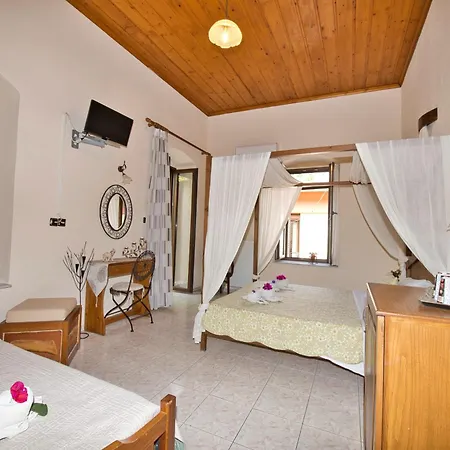 Penzion Naftilos 2*