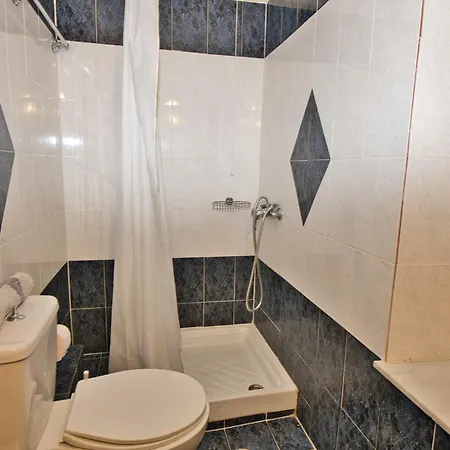 Naftilos Affittacamere 3*