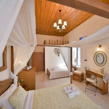 Гостевой дом Naftilos Guest House Кала-Нера