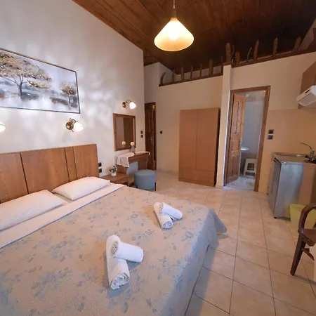 Naftilos Guest House Гостевой дом Кала-Нера