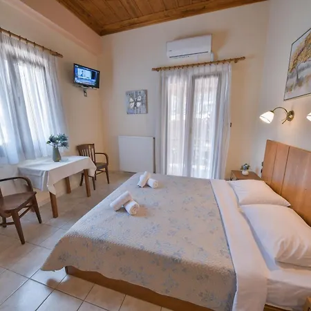 Naftilos Guest House Кала-Нера