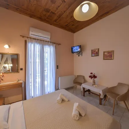 Naftilos Guest House Гостевой дом Кала-Нера
