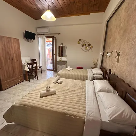 بيت ضيافة Naftilos 3*