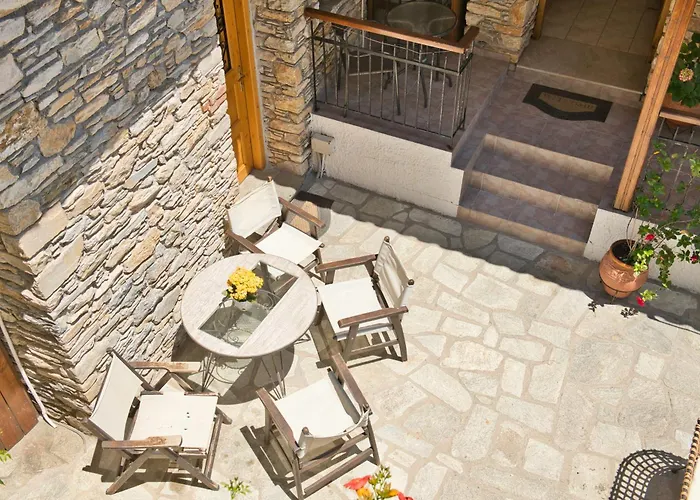 Penzion Naftilos Kala Nera